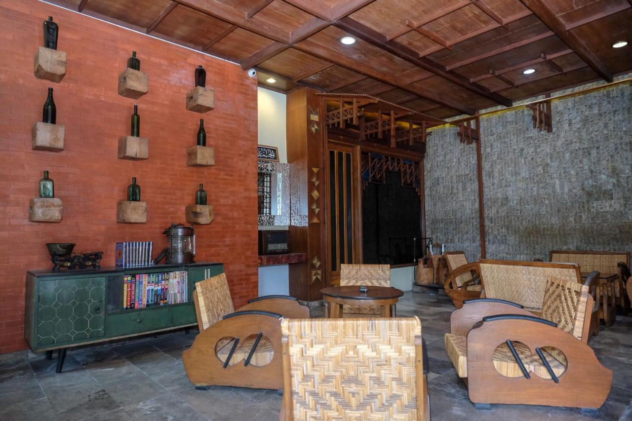 Urbanview Hotel Syariah Wisnugraha By Reddoorz Jogjacarta Exterior foto
