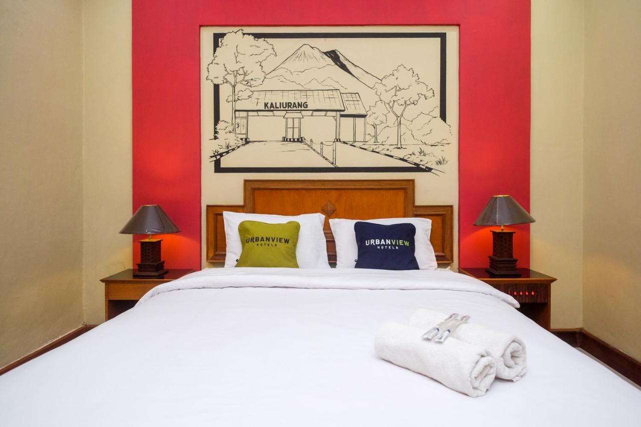Urbanview Hotel Syariah Wisnugraha By Reddoorz Jogjacarta Exterior foto